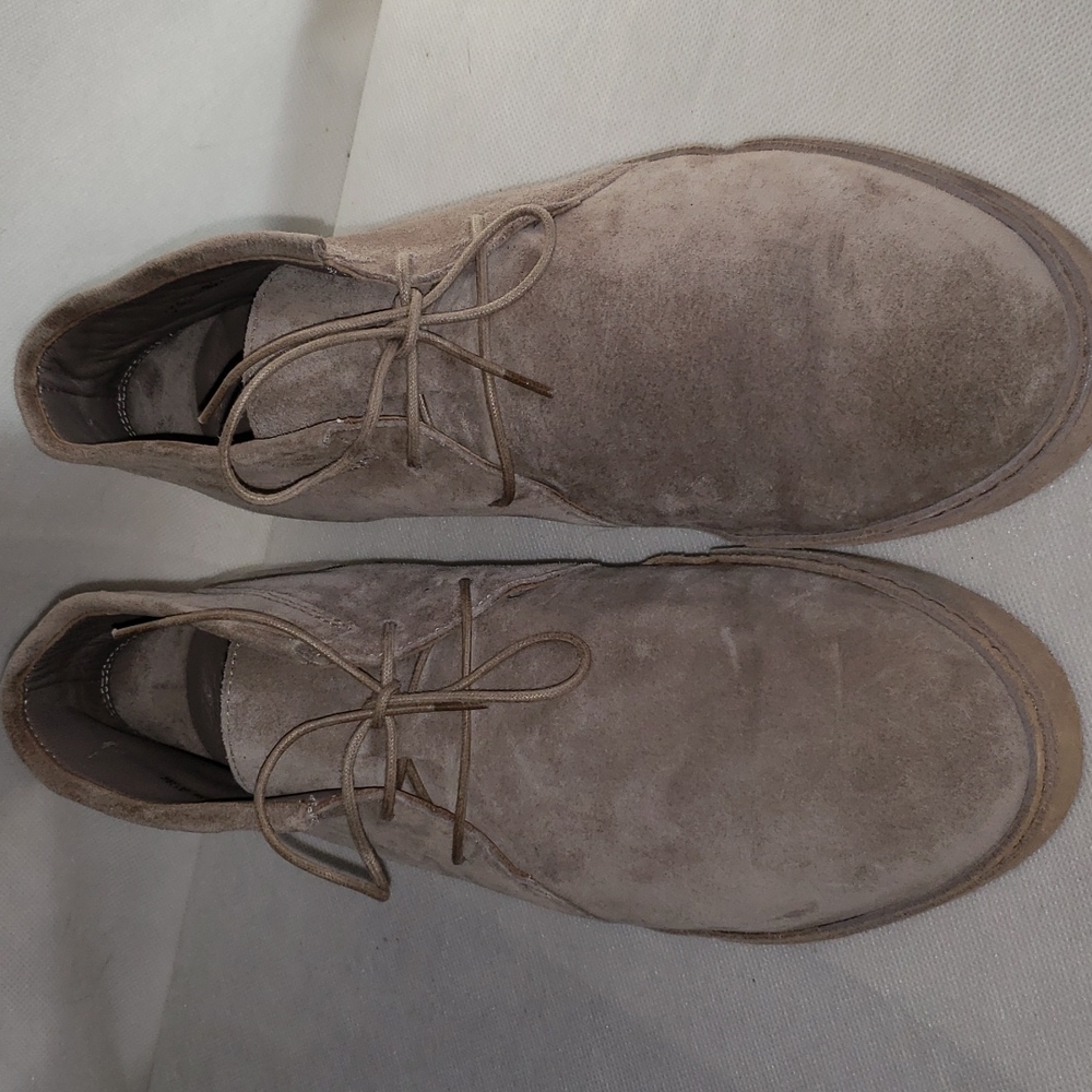 VINCE Women's Novato Suede Leather Chukka Lace Up Ankle Boots Size 8.5 Tan Color - Picture 15 of 16